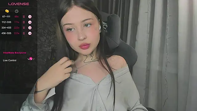 Snapshot of kate8ketee8 chatting on January 2025 05:07:02 PM kate8ketee8 online show from January 2025 05:07:02 PM