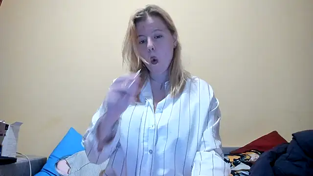 LillyDepp online show from November 2025 04:39:02 PM