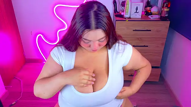 Snapshot of Rebeca_charme21 chatting on October 2025 08:04:02 AM Rebeca charme21 online show from October 2025 08:04:02 AM