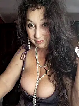 Snapshot of GypsyEsmeralda chatting on October 2025 12:06:02 PM GypsyEsmeralda online show from October 2025 12:06:02 PM