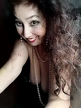 Snapshot of GypsyEsmeralda chatting on March 2025 09:52:02 AM GypsyEsmeralda online show from March 2025 09:52:02 AM