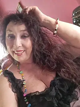 Snapshot of GypsyEsmeralda chatting on May 2026 06:10:01 AM GypsyEsmeralda online show from May 2026 06:10:01 AM