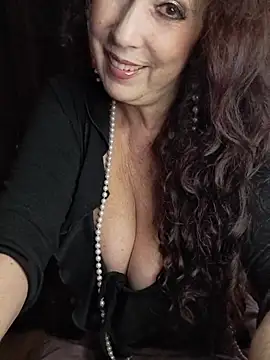 GypsyEsmeralda online show from December 2025 12:31:02 PM