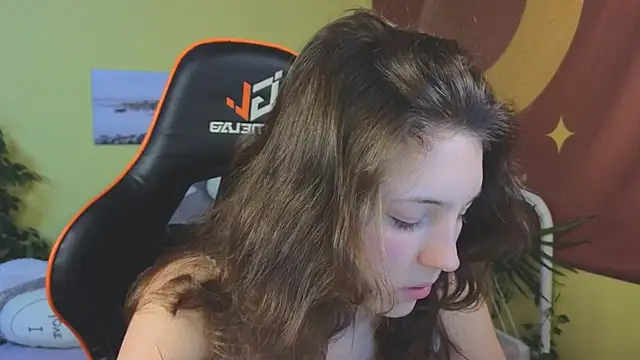 cherry lea online show from February 2025 06:02:02 PM