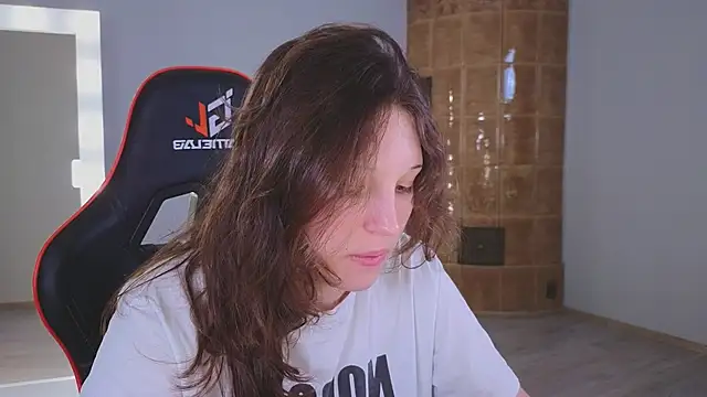 cherry lea online show from February 2026 04:14:01 PM