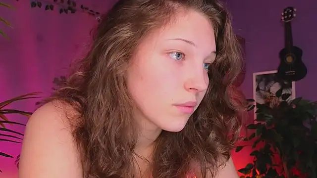 cherry lea online show from September 2025 05:42:01 PM
