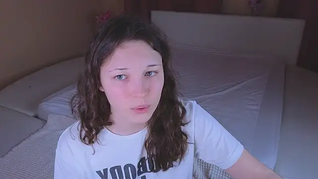 cherry lea online show from February 2026 07:02:02 PM