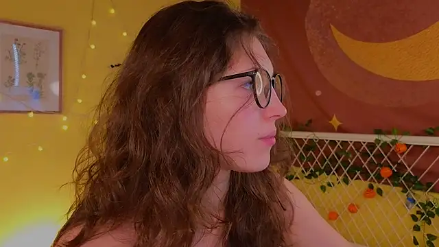 cherry lea online show from November 2025 04:45:01 PM