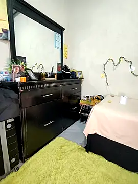 FreakySag 8888 online show from November 2025 06:25:01 AM