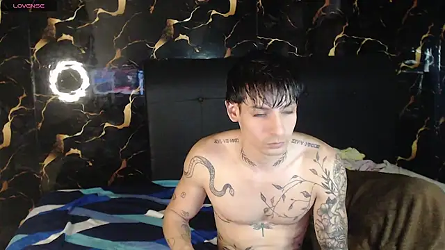 Apolo Hidalgo01 online show from June 2026 10:04:01 PM