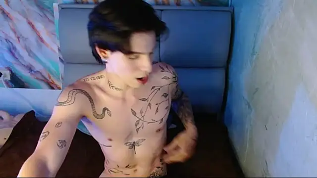 Apolo Hidalgo01 online show from September 2025 07:16:01 PM