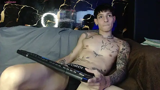 Apolo Hidalgo01 online show from April 2026 08:55:02 PM