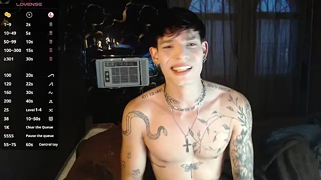 Snapshot of Apolo_Hidalgo01 chatting on December 2025 10:31:01 PM Apolo Hidalgo01 online show from December 2025 10:31:01 PM