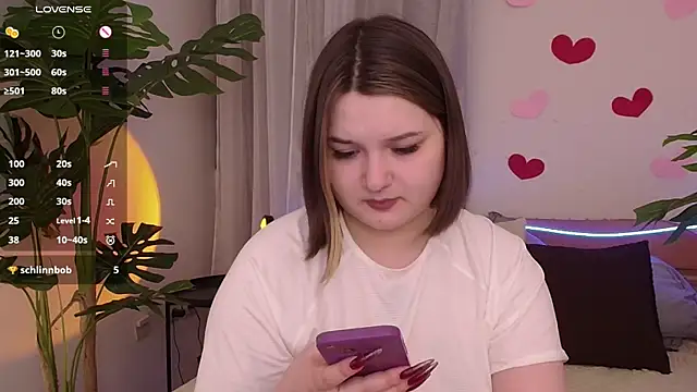 Snapshot of Alice_Walters chatting on February 2025 07:00:01 PM Alice Walters online show from February 2025 07:00:01 PM