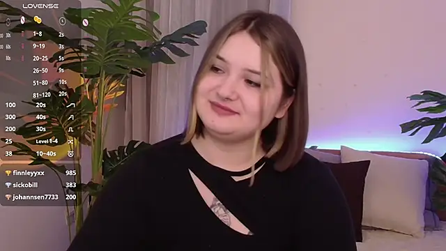 Snapshot of Alice_Walters chatting on January 2025 09:26:02 PM Alice Walters online show from January 2025 09:26:02 PM