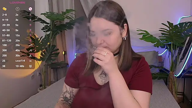 Snapshot of Alice_Walters chatting on October 2025 02:20:02 PM Alice Walters online show from October 2025 02:20:02 PM