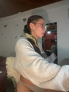 Andi9  online show from March 2025 02:10:01 AM