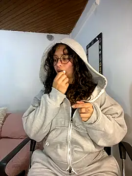 Andi9  online show from October 2025 01:07:01 AM