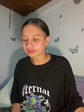 Andi9  online show from December 2024 02:40:01 AM