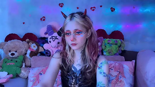 Snapshot of _Devill_Baby chatting on May 2026 07:45:01 AM Devill Baby online show from May 2026 07:45:01 AM