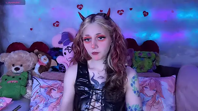 Snapshot of _Devill_Baby chatting on May 2026 07:39:01 PM Devill Baby online show from May 2026 07:39:01 PM