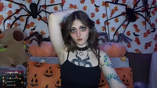 Snapshot of _Devill_Baby chatting on October 2025 07:10:02 AM Devill Baby online show from October 2025 07:10:02 AM