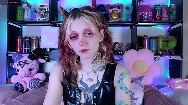 Snapshot of _Devill_Baby chatting on June 2026 08:14:02 PM Devill Baby online show from June 2026 08:14:02 PM