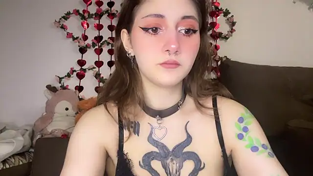 Snapshot of _Devill_Baby chatting on February 2025 03:59:02 PM Devill Baby online show from February 2025 03:59:02 PM