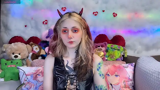 Snapshot of _Devill_Baby chatting on April 2026 07:40:01 PM Devill Baby online show from April 2026 07:40:01 PM