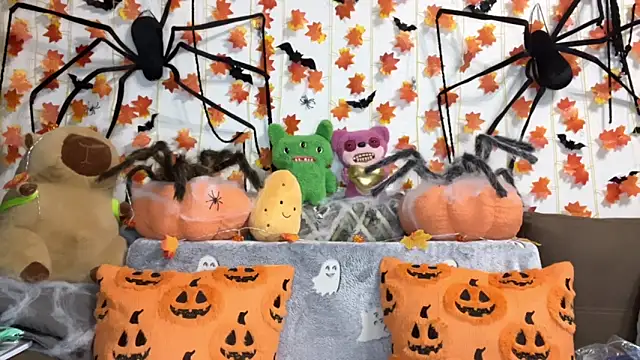 Snapshot of _Devill_Baby chatting on October 2025 05:36:01 PM Devill Baby online show from October 2025 05:36:01 PM