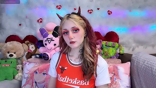Snapshot of _Devill_Baby chatting on April 2026 06:47:01 PM Devill Baby online show from April 2026 06:47:01 PM