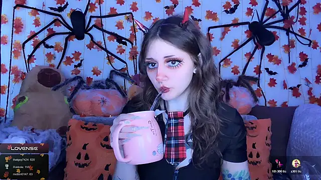 Snapshot of _Devill_Baby chatting on November 2025 07:01:02 AM Devill Baby online show from November 2025 07:01:02 AM