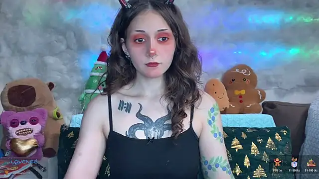 Snapshot of _Devill_Baby chatting on December 2025 04:01:02 PM Devill Baby online show from December 2025 04:01:02 PM