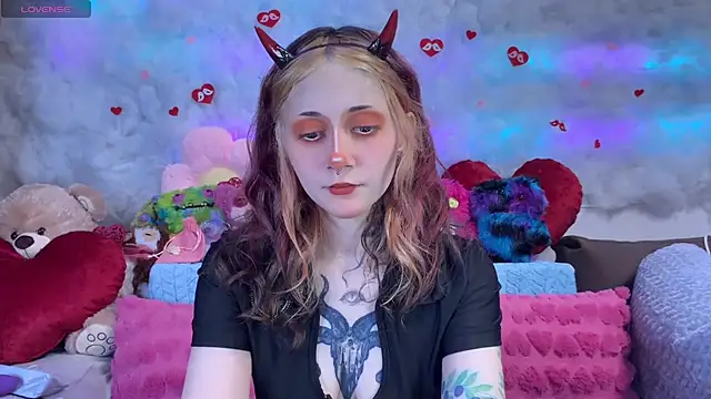 Snapshot of _Devill_Baby chatting on February 2026 08:33:02 PM Devill Baby online show from February 2026 08:33:02 PM