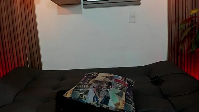 rihannagil online show from September 2025 03:17:01 PM