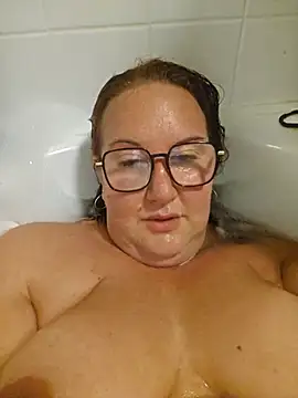 Bekahblows online show from September 2025 06:36:01 PM