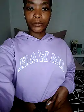 NunuBerry16 online show from October 2025 11:25:01 AM