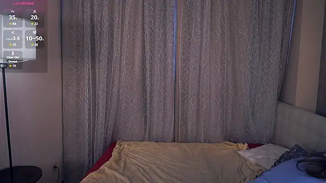 Snapshot of CathrynDail chatting on November 2025 06:18:02 AM CathrynDail online show from November 2025 06:18:02 AM