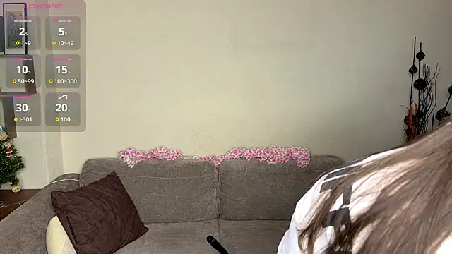 Snapshot of CathrynDail chatting on April 2026 06:19:01 AM CathrynDail online show from April 2026 06:19:01 AM