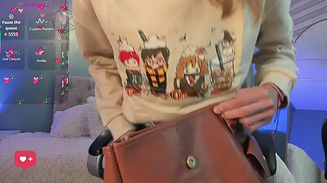 Nora Vennucci online show from February 2026 07:38:01 PM