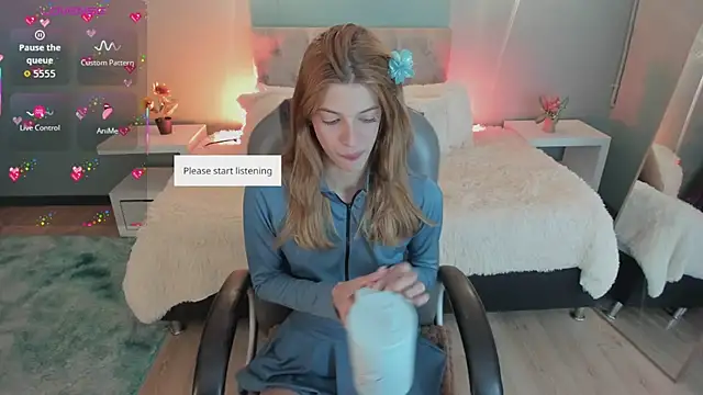 Nora Vennucci online show from February 2026 08:30:01 PM