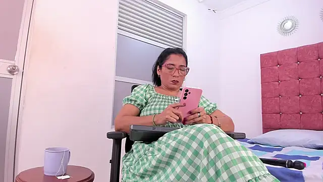 Snapshot of mature_bigass__ chatting on December 2025 11:56:02 AM mature bigass online show from December 2025 11:56:02 AM