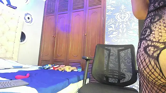 Snapshot of mature_bigass__ chatting on March 2025 12:22:01 PM mature bigass online show from March 2025 12:22:01 PM