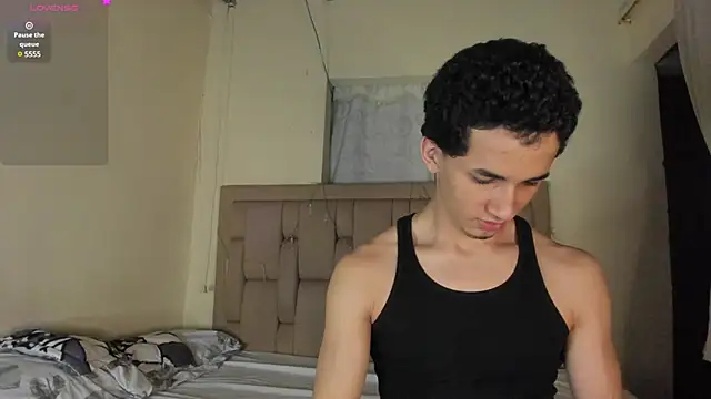 Snapshot of stepcouple_XXX chatting on March 2025 11:53:01 PM stepcouple XXX online show from March 2025 11:53:01 PM