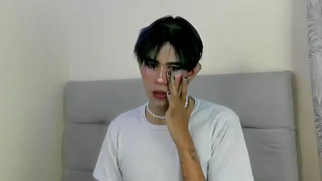 andrew uwu  online show from March 2026 09:16:02 PM