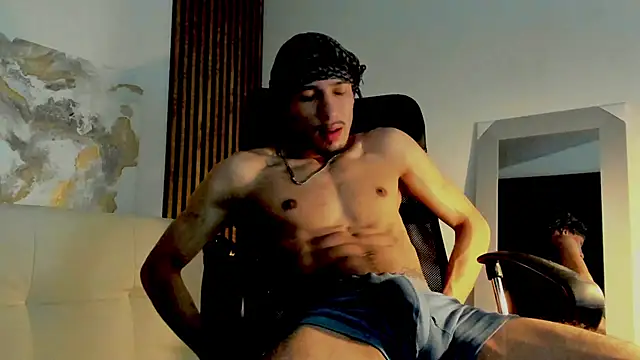 Snapshot of rafael_stone chatting on February 2025 03:37:01 AM rafael stone online show from February 2025 03:37:01 AM