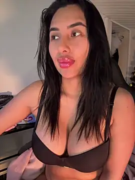 Anily Lovely online show from February 2026 06:19:01 PM