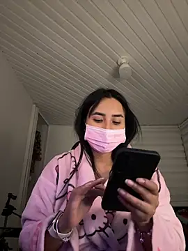 Anily Lovely online show from November 2025 02:12:01 AM