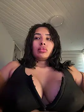 Anily Lovely online show from May 2026 08:56:02 PM