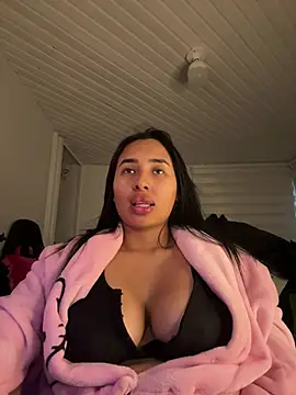 Anily Lovely online show from February 2026 11:05:02 PM